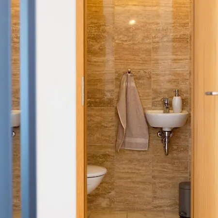 Appartamento Sunny Penthouse Front Of Szimpla Kert *