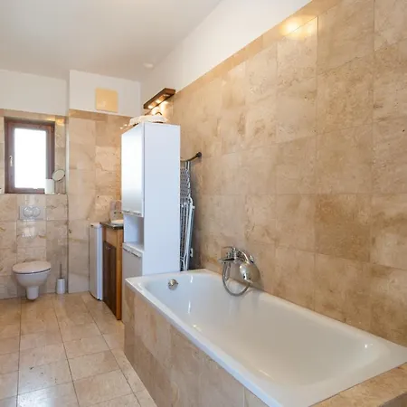 Sunny Penthouse Front Of Szimpla Kert Boedapest