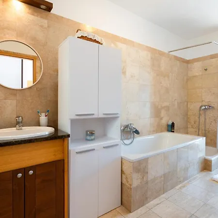 Sunny Penthouse Front Of Szimpla Kert *